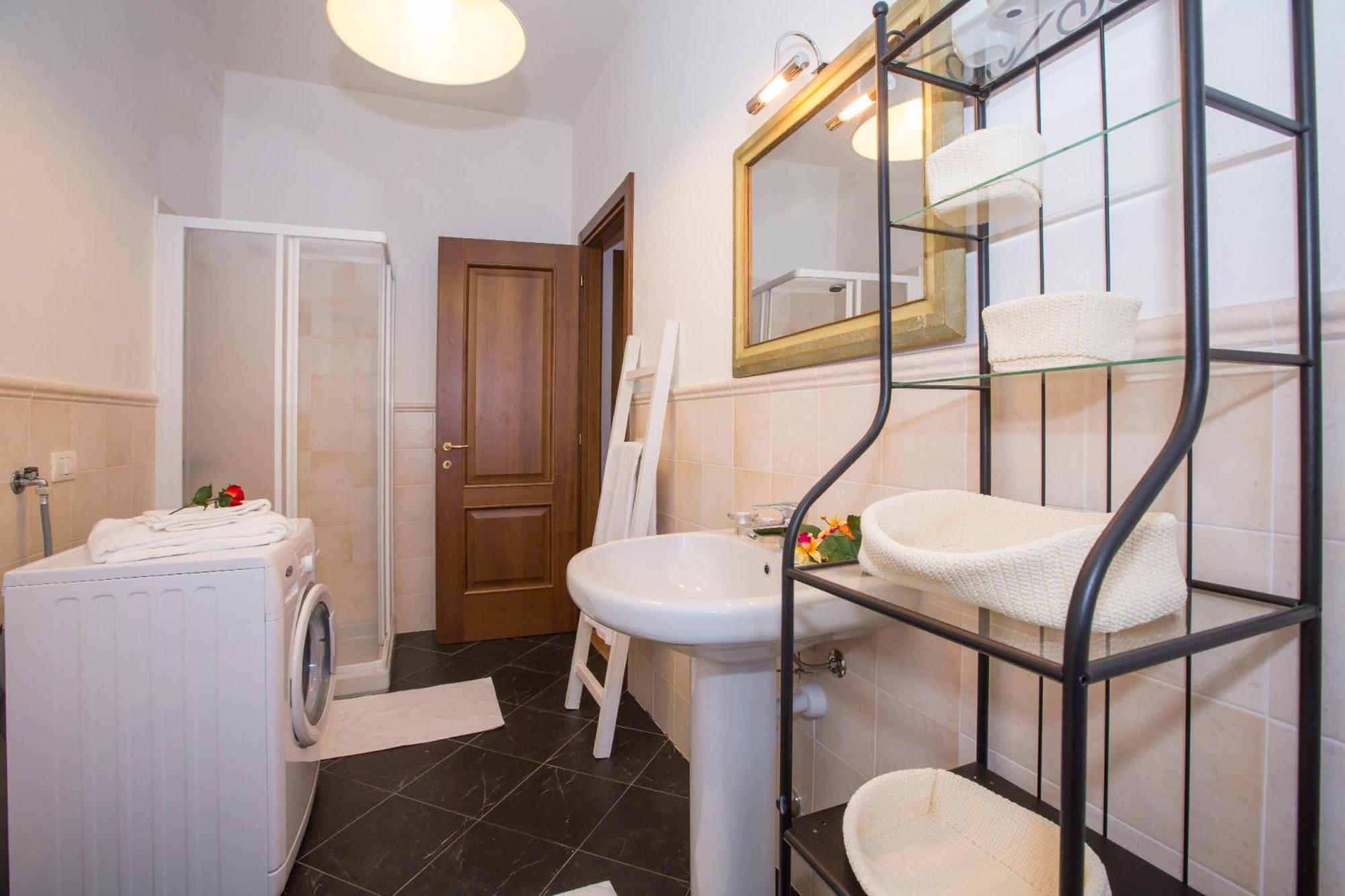 Casa Al Prato Apt. A วาเรนนา ภายนอก รูปภาพ